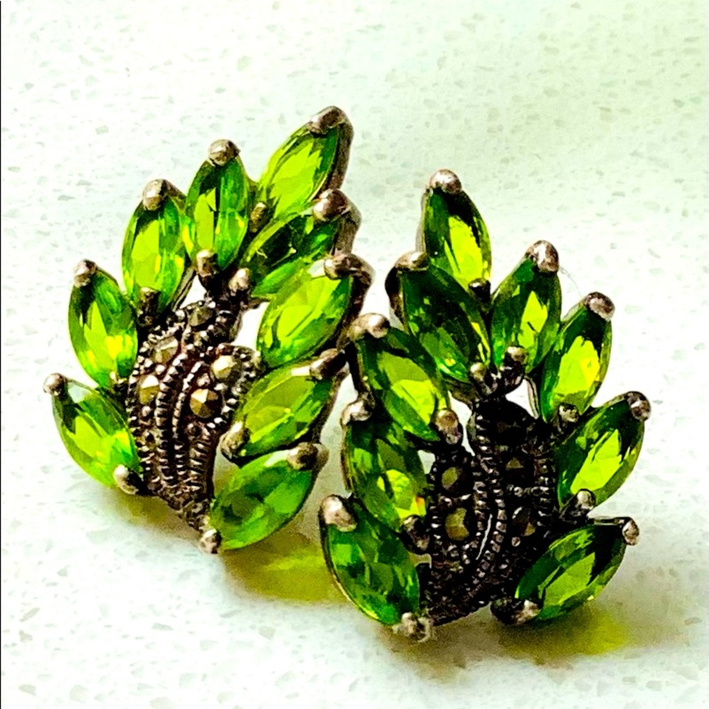 Green Leaf Earrings by Taratata